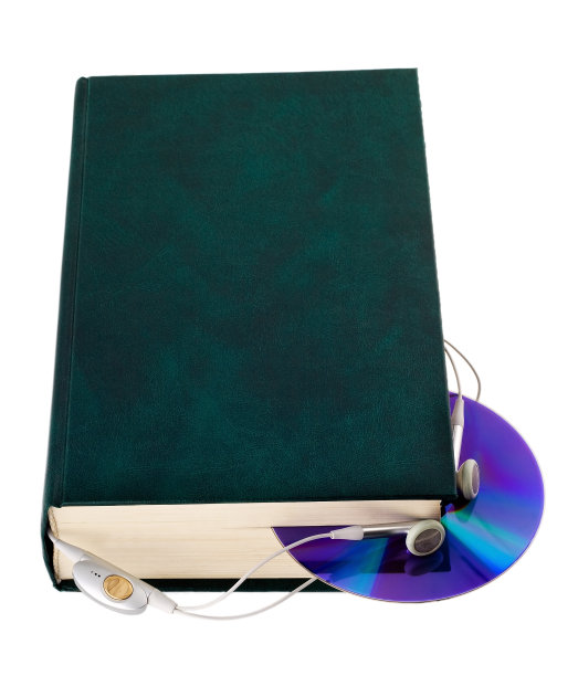 CD戴着耳机图片下载