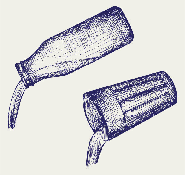 牛奶从瓶子和玻璃杯中倒出来图片下载