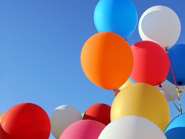 五颜六色的气球图片下载