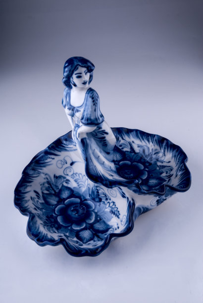 水果花瓶是一个跳舞的女孩，格热尔图片下载