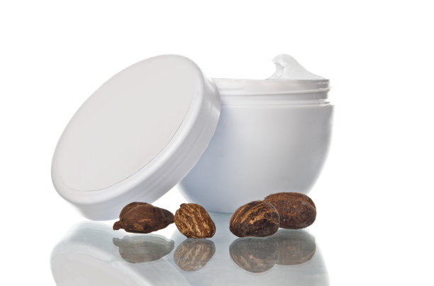 一罐乳木果和坚果图片下载