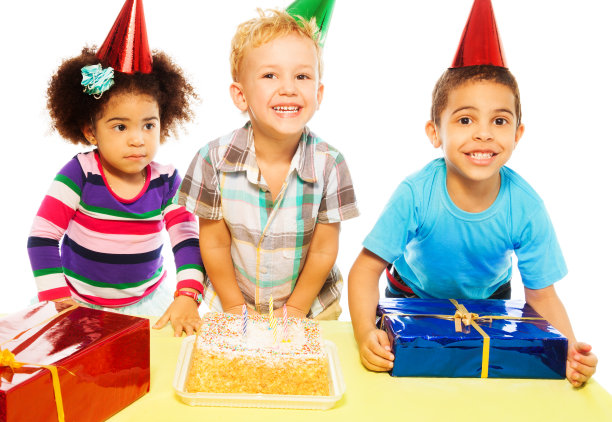 吃蛋糕，收礼物图片下载