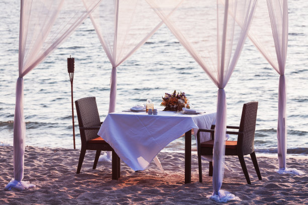 浪漫的晚餐图片下载