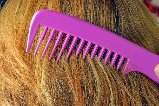 梳理头发图片下载