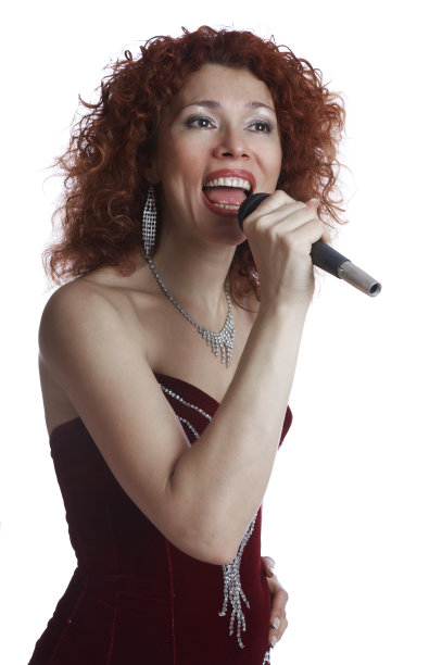 穿着丝绒连衣裙图片下载