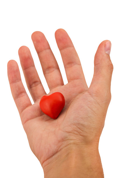 手用橡皮泥做的红心图片下载