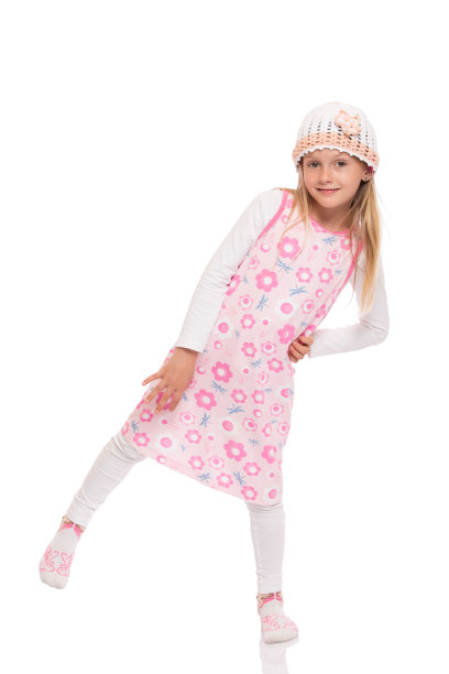 小女孩单腿平衡图片下载