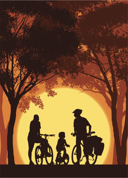 骑自行车的家庭图片下载