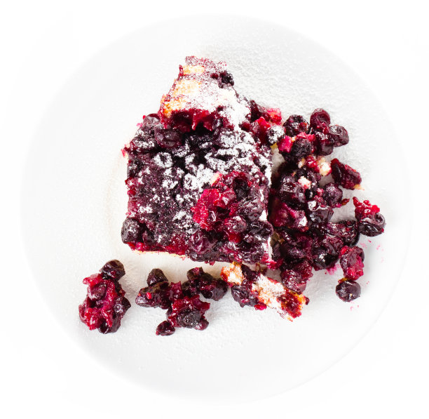 一块蓝莓派孤立在白色背景上图片下载