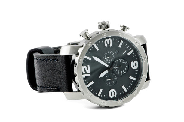 手表，宏，隔离，皮革手腕让与剪切路径素材图片