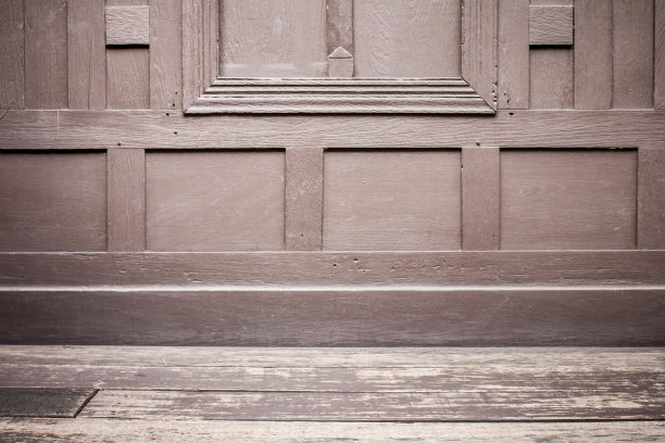 木制阳台和泰国风格的窗户。图片下载