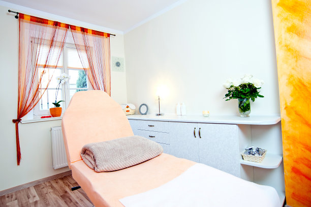 床上按摩图片下载