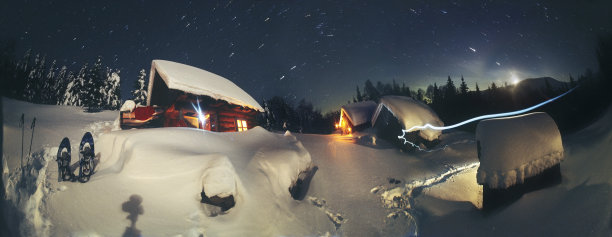 给登山者的圣诞故事图片下载