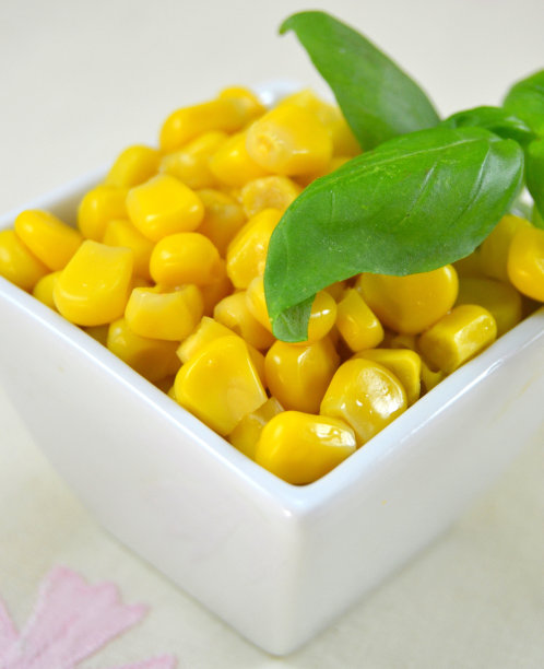 玉米粒在吹图片下载