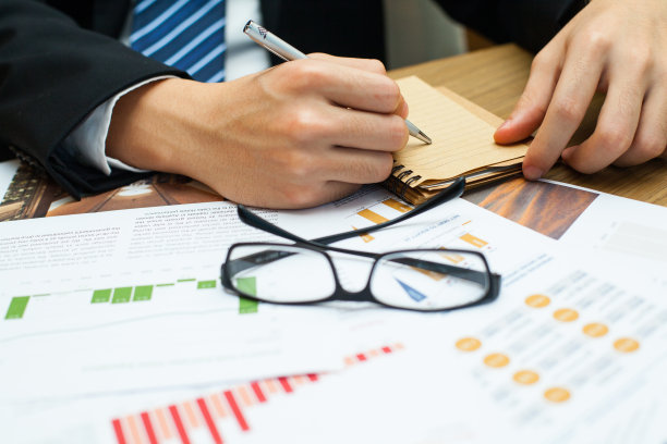 商人注意到。图片下载