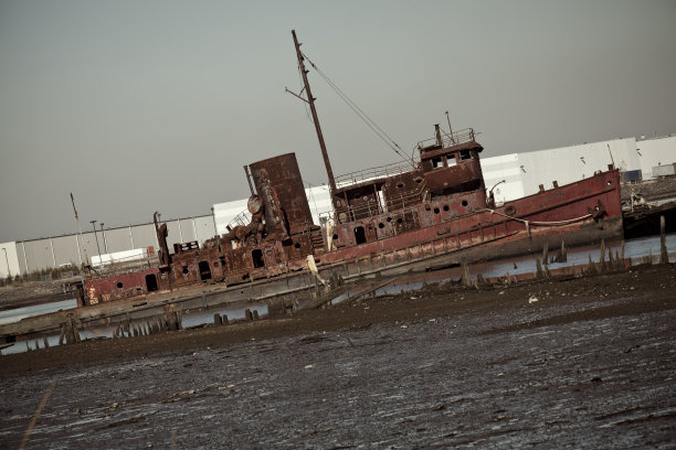 废弃的船图片下载