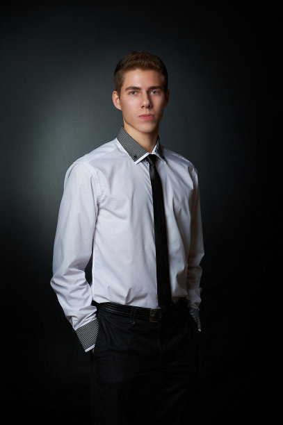 年轻的商人图片下载