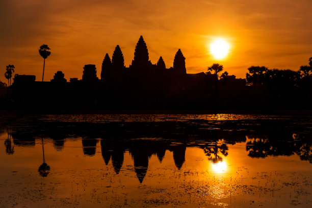 吴哥窟的日出图片下载
