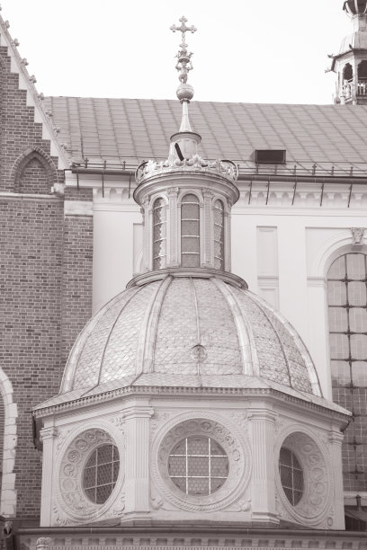 克拉科夫瓦维尔山大教堂圆顶图片下载