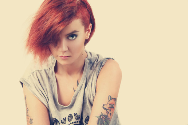 现代的女孩素材图片