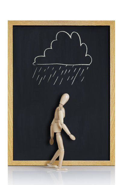 乌云笼罩着我的头顶图片下载