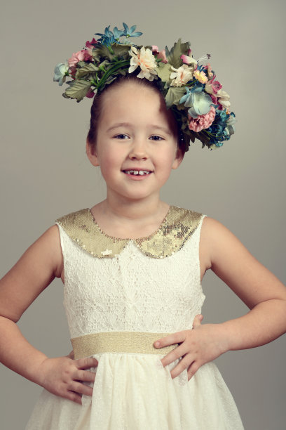 小女孩时装模特图片下载