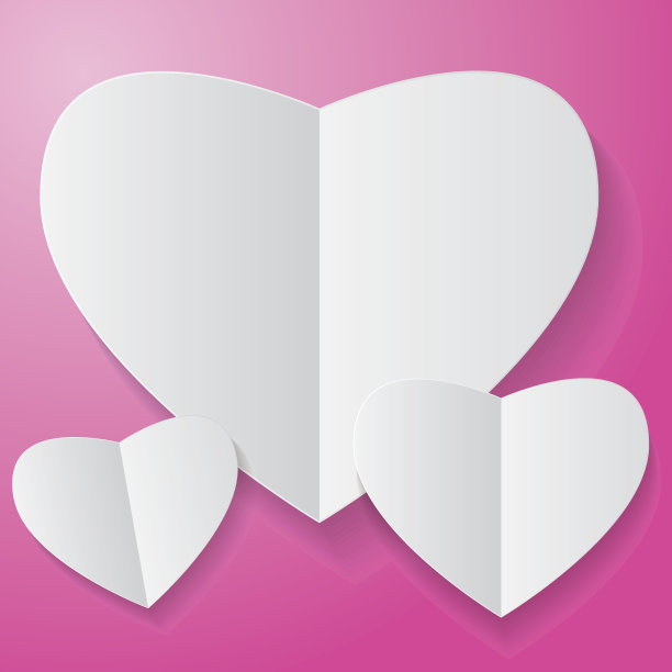 粉色背景上的纸心图片下载