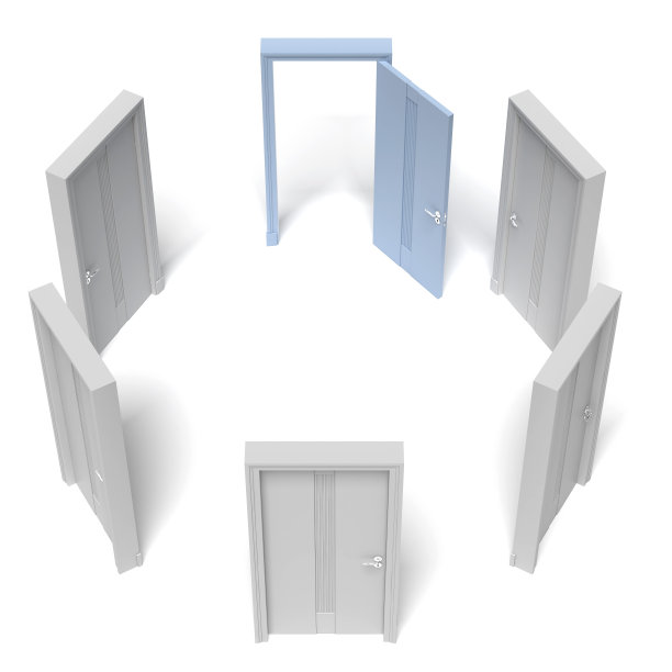 一圈关着的门，一圈开着图片下载