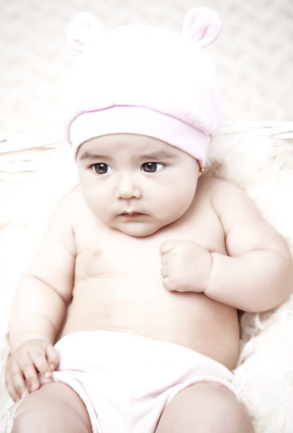 可爱的小女孩图片下载