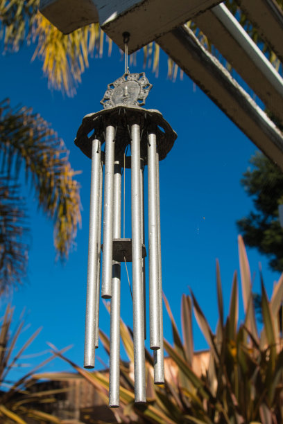 悬挂的风铃图片下载