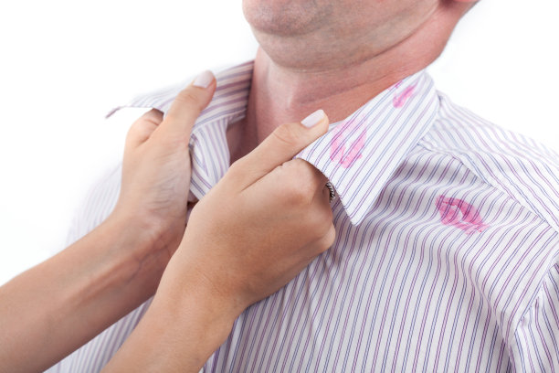 疯狂的背叛妻子图片下载