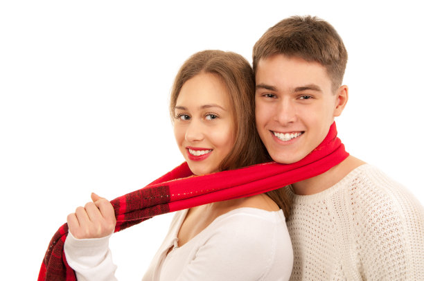 恋爱中的年轻情侣图片下载