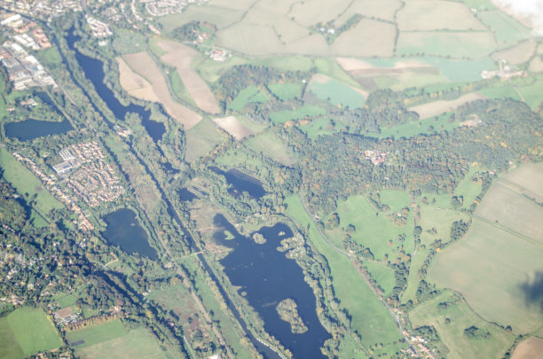 利谷水塘鸟瞰图图片下载