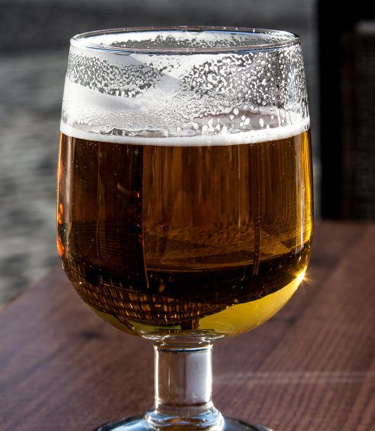 一杯啤酒图片下载