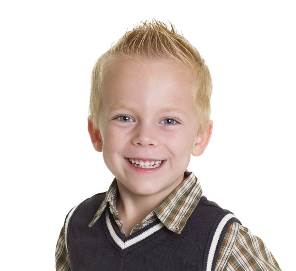 可爱的小男孩肖像孤立在白色图片下载