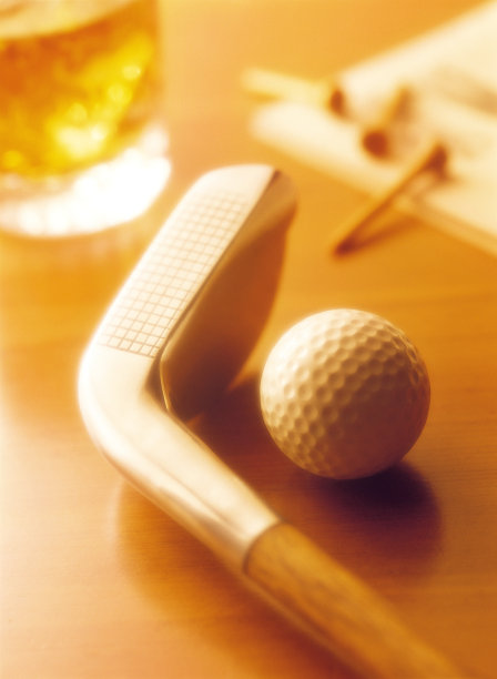 高尔夫俱乐部威士忌图片下载