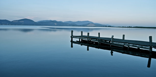 意大利massacuccoli湖图片下载