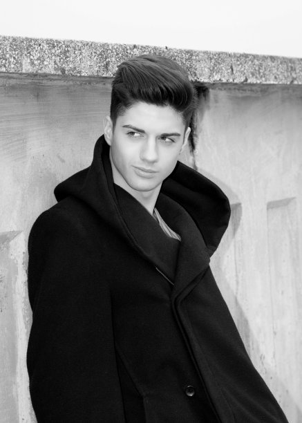 有吸引力的男模图片下载