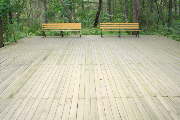 公园的长椅上图片下载