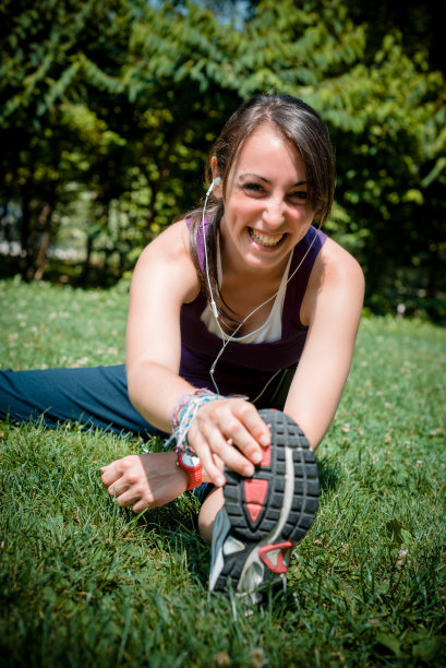 美女健身跑步图片下载