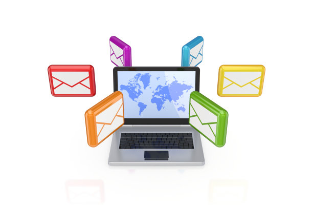 彩色信封围绕笔记本。图片下载