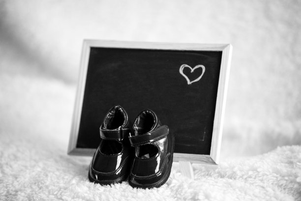 新生儿公告-是个女孩。图片下载