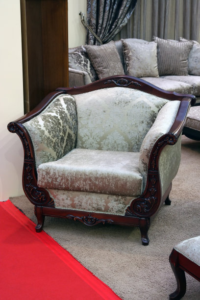 有扶手的椅子图片下载