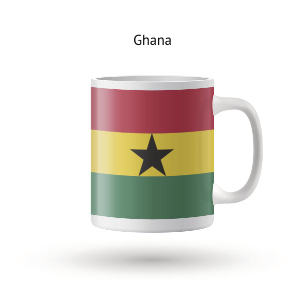 白色背景的加纳国旗纪念杯。图片下载