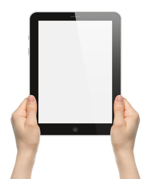 女人手里拿着黑色的平板电脑图片下载