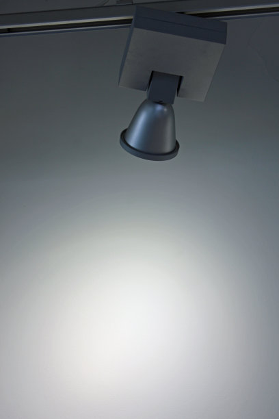 明亮的聚光灯下图片下载