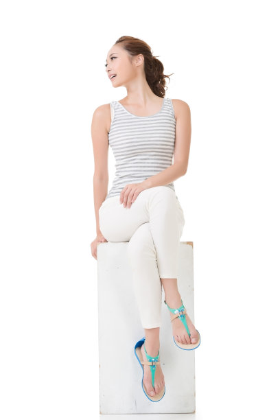 亚洲妇女坐和姿势图片下载