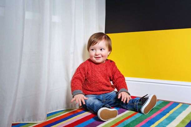 可爱的男孩图片下载