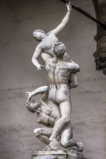 《抢夺萨平妇女》(The Rape of the Sabine Women)，大理石雕像图片下载