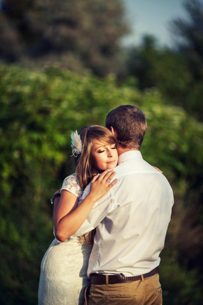 温柔的拥抱图片下载